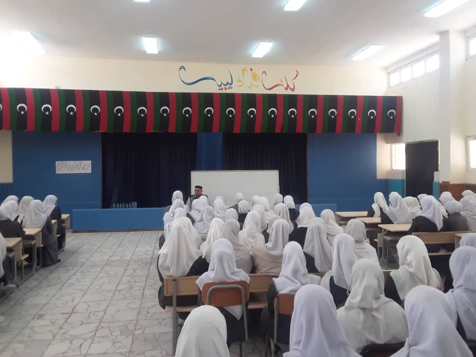 (أهمية وأولوية الدين في حياتنا)
